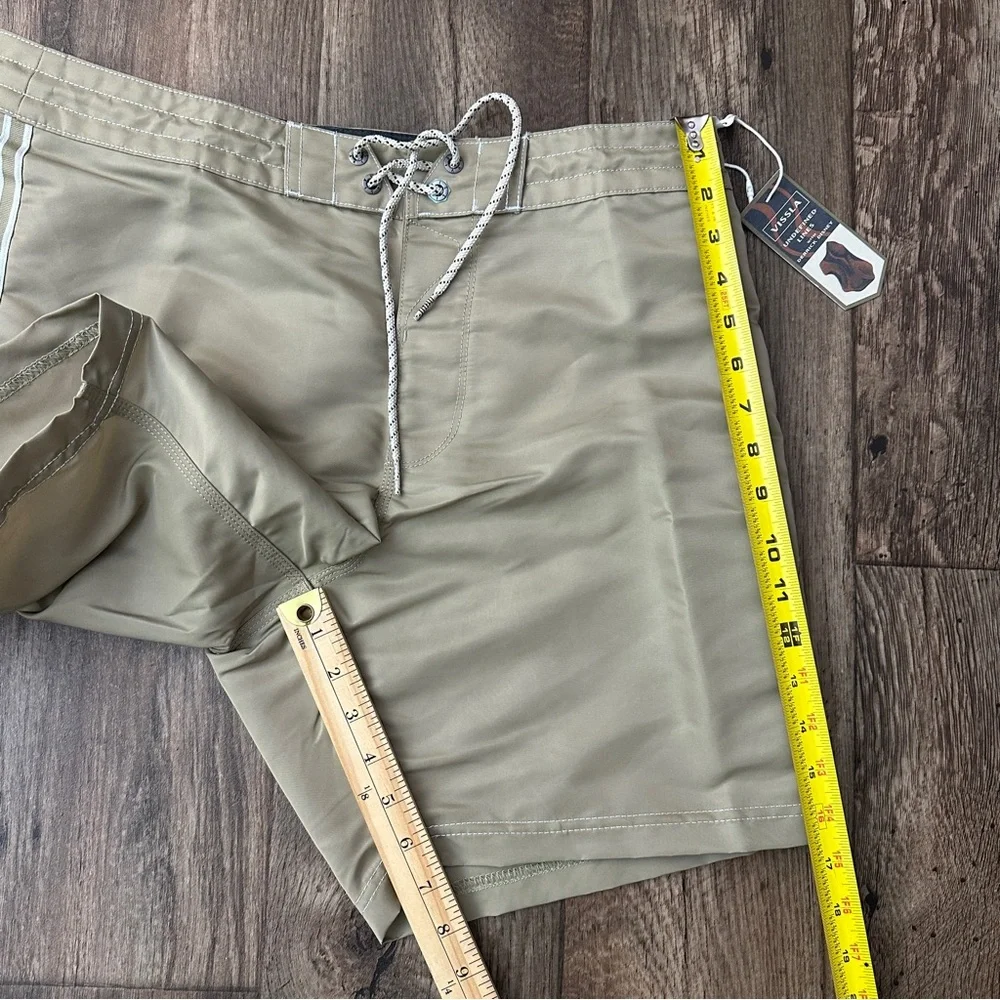 Vissla Nylon Summer Swim Shorts Men’s Size 33 Khaki